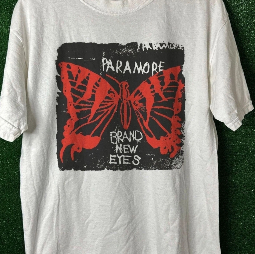 Paramore White Graphic T-Shirt